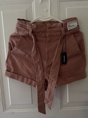 Express High-Rise Paperbag Belted Shorts in Mauve Pink